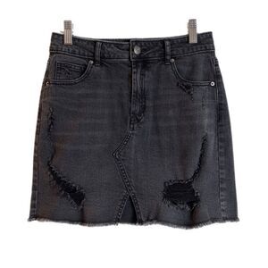 Wild Fable Women's Jean Mini Skirt Size 4 Black Distressed Denim Cutoff Stretch